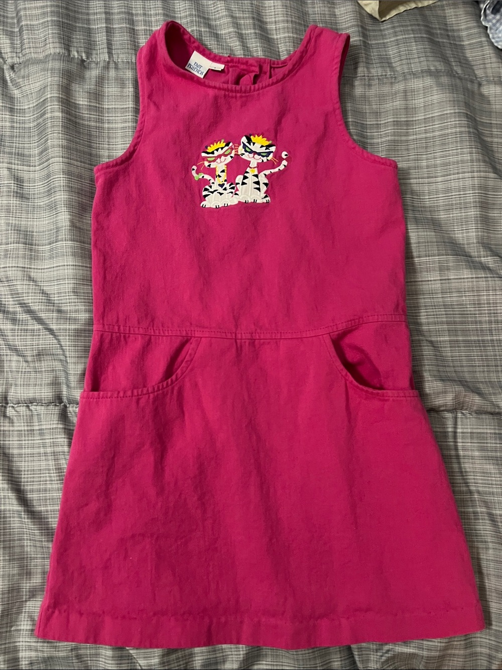 FRIENDS Bright Pink Kids Top “Cool Cats@